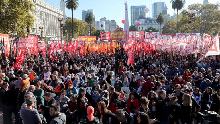 La izquierda convocó a una nueva marcha contra el gobierno de Javier Milei para el 20 de diciembre