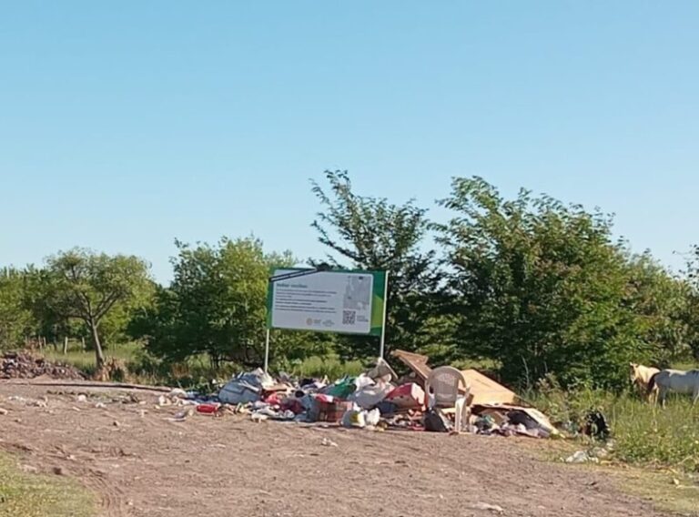 Curuzú Cuatiá: tiró basura en un lugar prohibido y deberá pagar $200.000