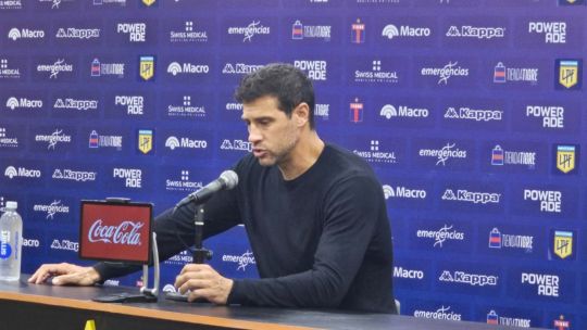 Tigre hizo oficial la salida de Sebastián Domínguez, que dirigirá a Vélez