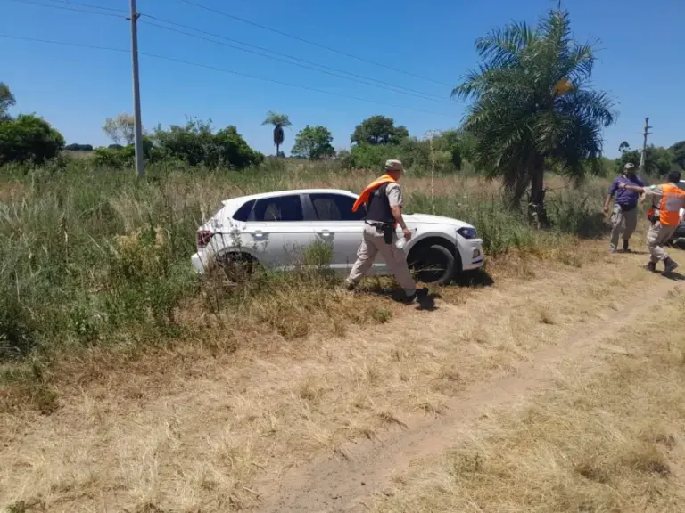 Detuvieron a un hombre con varios ladrillos de marihuana tras una persecución.