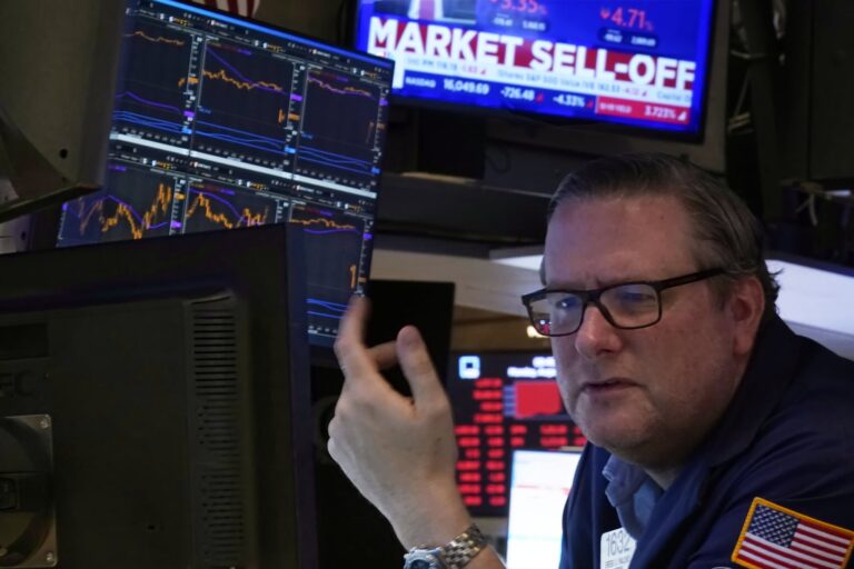 Dólar hoy: el riesgo país volvió a subir por encima de los 600 puntos básicos
