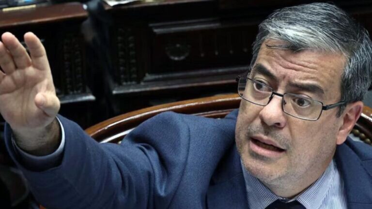 Germán Martínez: «Ficha Limpia está escrito conel único objetivo de limitar a Cristina Kirchner»