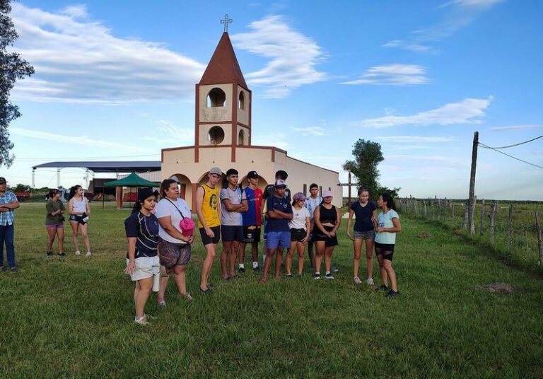 Alegría misionera para vecinos del paraje Mora