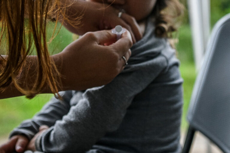 Intensifican vacunación contra el sarampión