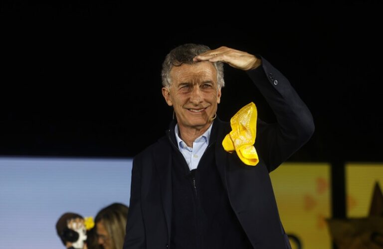 Macri busca votos dentro del PRO para echar a Patricia del partido