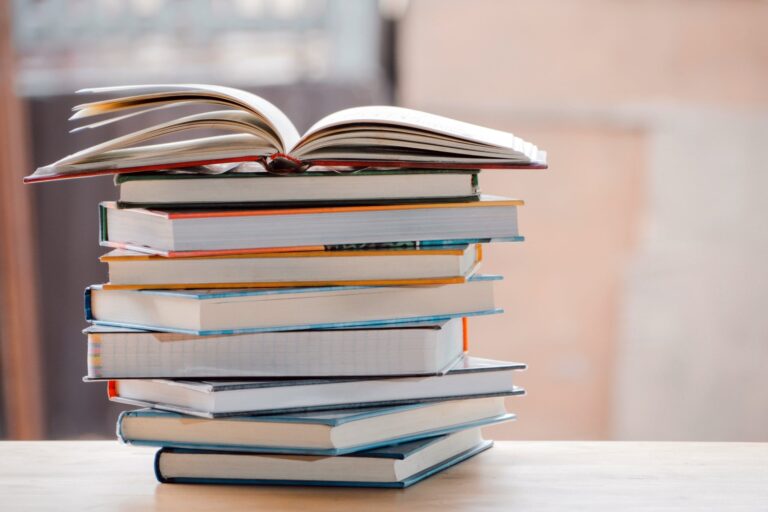 Día Internacional del Libro: por qué se celebra hoy y cuáles son las obras literarias más vendidas en el mundo