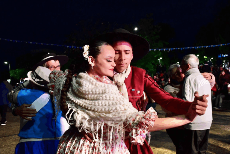 Velada de Gala, arte, circo y muchomás para culminar el Mes de Corrientes