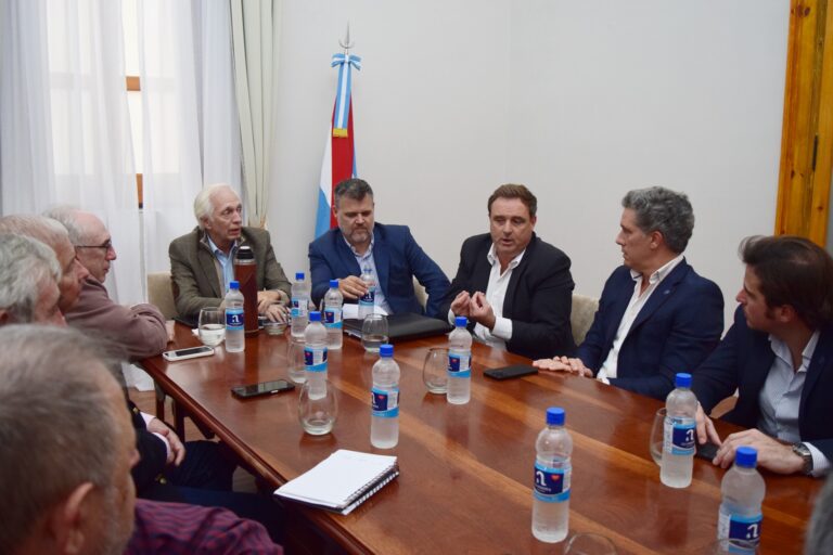 El Gobierno provincial recibió a la Mesa de Enlace