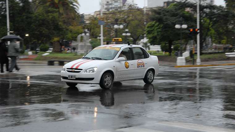 Taxis: malestar por un estudio en Santa Fe