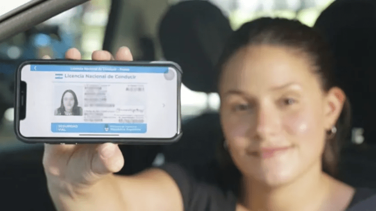 Corrientes es una de las 18 provincias se adhirieron a la nueva licencia de conducir digital