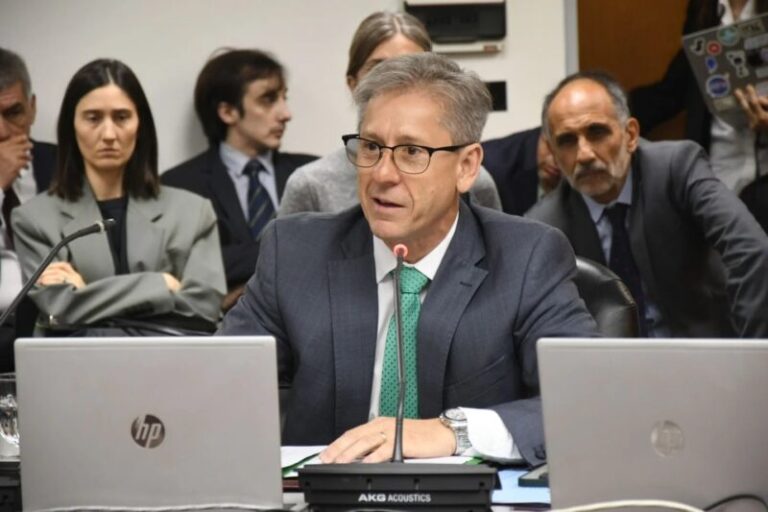 Vischi, afilado: Tengo muchas ganas de ser Gobernador