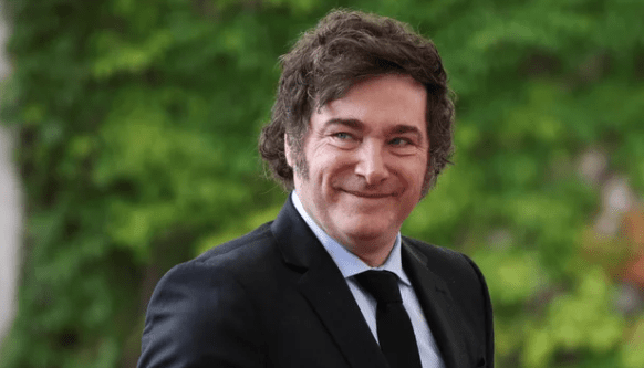 El presidente Javier Milei denunció a tres periodistas por injurias