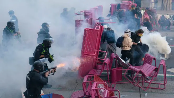 Más tensión en Los Ángeles: Trump ordenó desplegar 700 marines para controlar las protestas