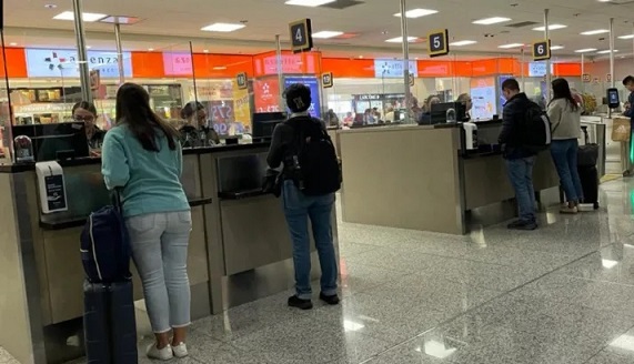 Ecuador comenzará a pedir visas de tránsito a ciudadanos de 45 países