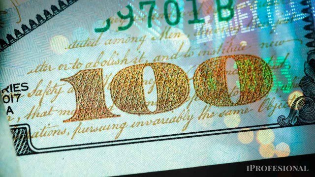 Los motivos por los que los créditos en dólares son mucho más baratos