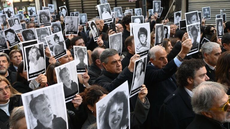 Jorge Macri firmó un decreto para reforzar la lucha contra el antisemitismo en CABA