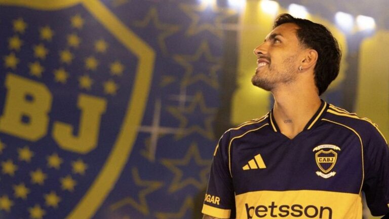 Volvió a casa: el tremendo recibimiento que la Bombonera le dio a Leandro Paredes