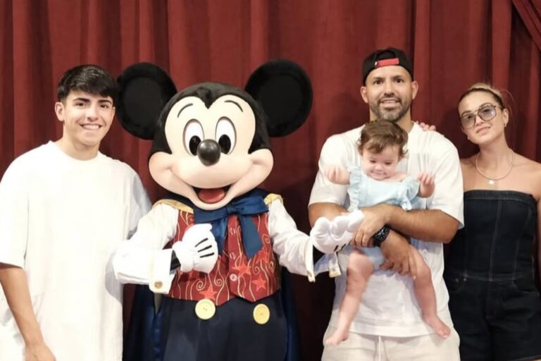 Las espectaculares vacaciones familiares del Kun Agüero en Disney
