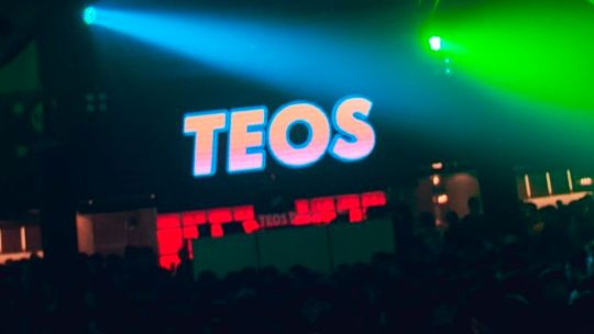 Golpes, gritos y descontrol: brutal pelea entre mujeres en un boliche de Esperanza