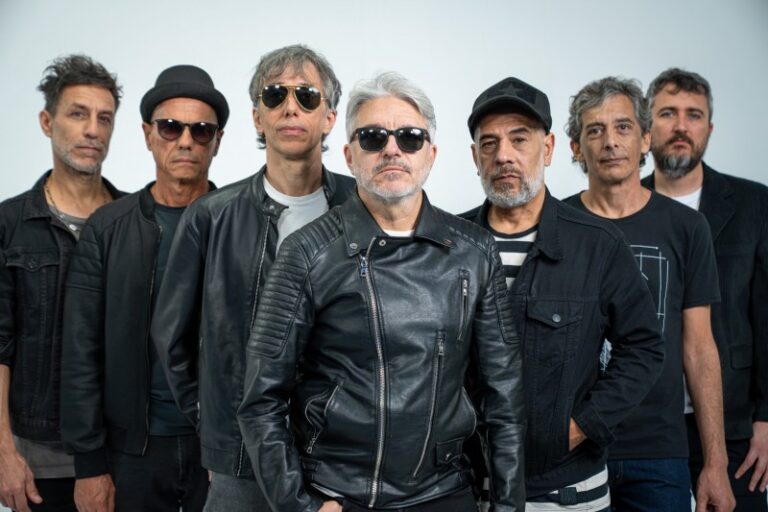 Estelares llega a Mendoza para presentar su nuevo disco: Los Lobos