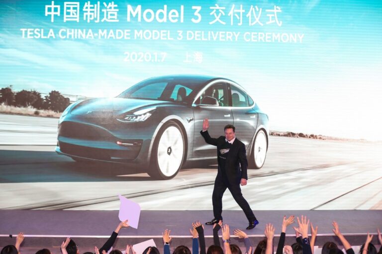 Elon Musk juega sus cartas en favor de China