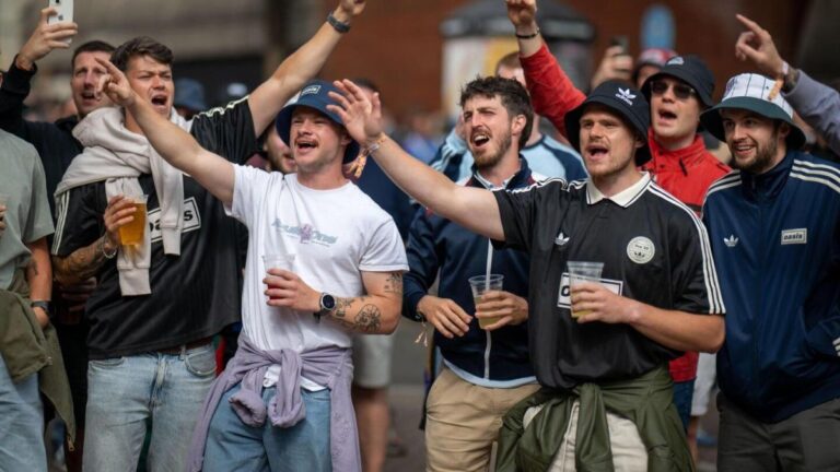Los fans de Oasis establecen un nuevo récord en la venta de cerveza dentro del estadio de Wembley