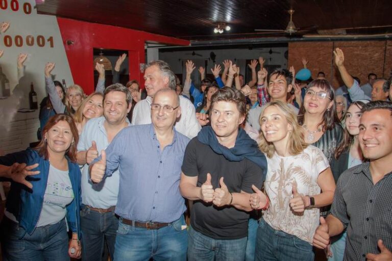 Lisandro presentó candidatos y reforzó su armado político