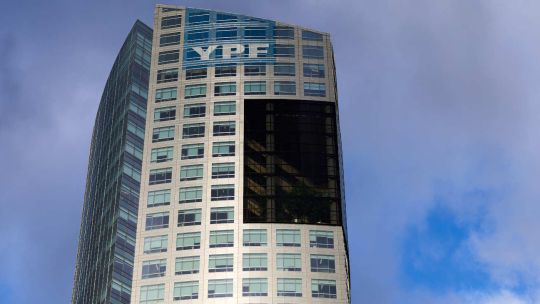 Juicio por YPF: Argentina respalda investigación por irregularidades en el traspaso de acciones