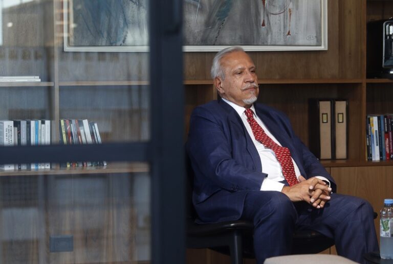 Romero deja el Senado y Karina le ofrece el ministerio del Interior o la Auditoría