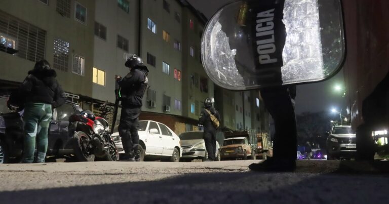 Cayeron «los herederos de Dumbo» en un megaoperativo en el sur de CABA: el rol de un «agente revelador» fue clave para atrapar a 20 narcos