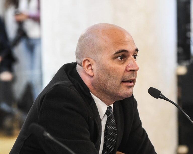 Un concejal, preocupado por suicidios en Policía