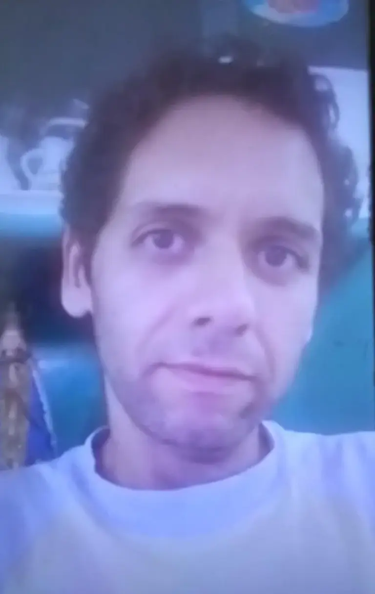 SE SOLICITA COLABORACIÓN PARA DAR CON EL PARADERO DE UN HOMBRE