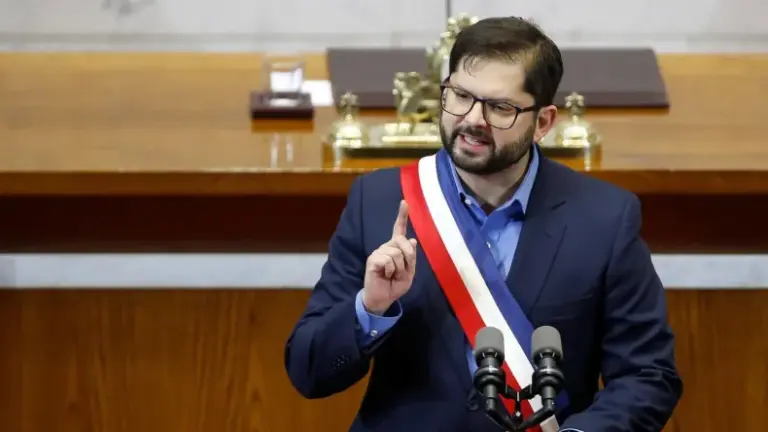 Boric confirmó la liberación de los 104 detenidos de Universidad de Chile