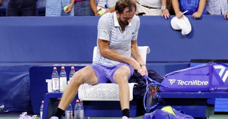Boris Becker, tras la reacción desmedida de Medvedev en el US Open: «Creo que necesita ayuda profesional»