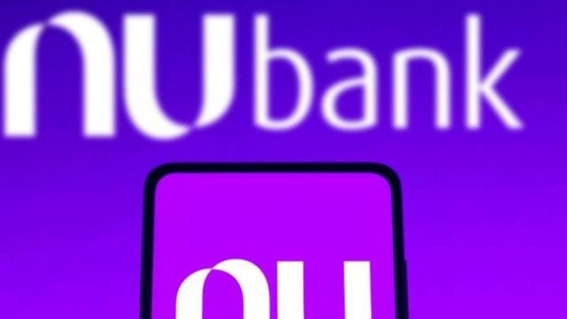El gigante digital Nubank está cerca de comprar un banco en Argentina para competir con Mercado Pago