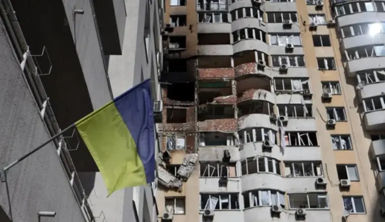 Aumentan a 23 los muertos en un «ataque masivo» del Ejército de Rusia sobre Kiev