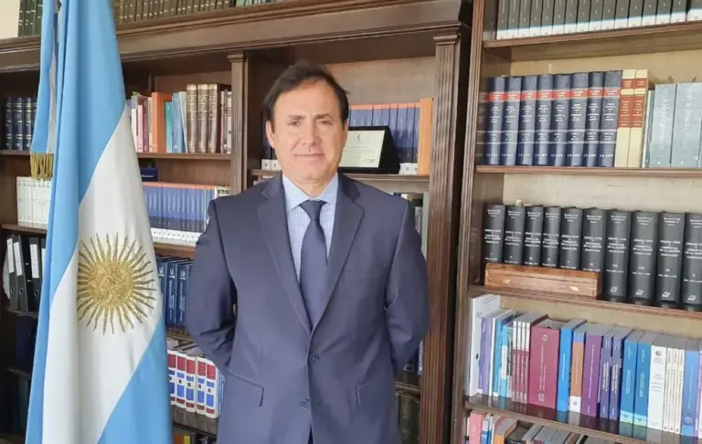 El juez que prohibió publicar audios de Karina Milei tiene 9 denuncias en contra: cinco son por acoso sexual