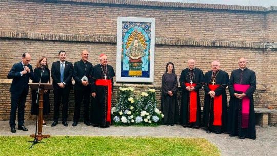 Entronizan el mosaico de la Virgen de Luján en el Vaticano