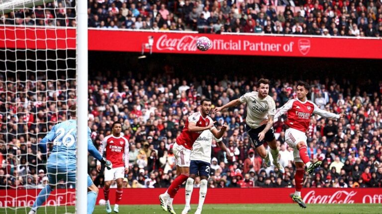 Doblete de Martín Zubimendi para la goleada del Arsenal al Nottingham Forest
