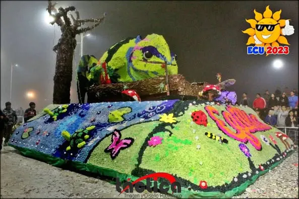 Los estudiantes que ganaron premios por su carroza y felicitaciones por su comportamiento en los festejos.