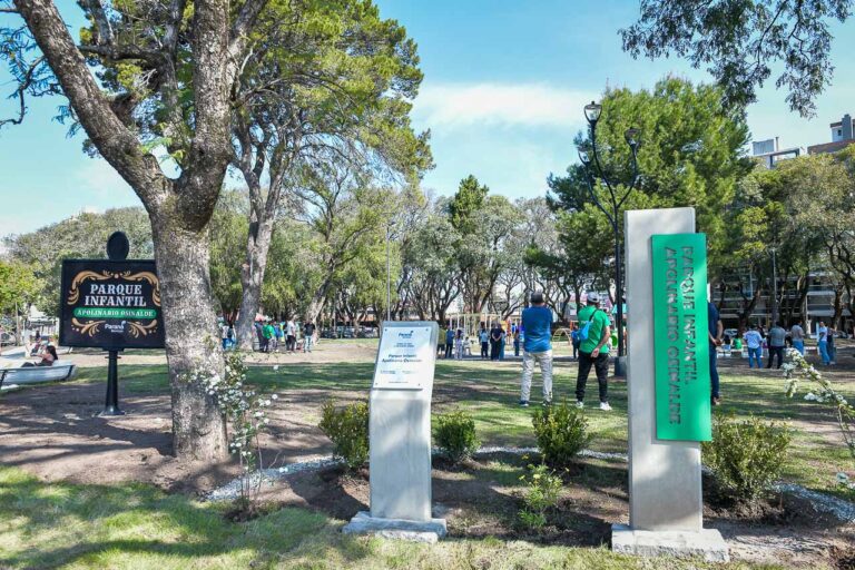 Inauguran obras en Plaza Osinalde