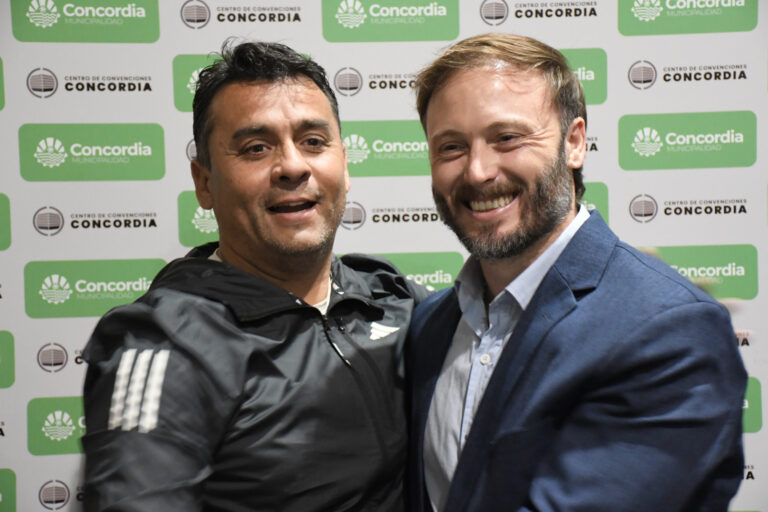 Azcué y Laumann se mostraron juntos en Concordia en un encuentro de pastores