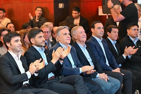 Valdés exige a Nación más federalismo y un rol clave para las provincias