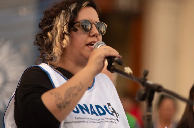 Preparan la «Malvenida» al Presidente Milei en Paraná.