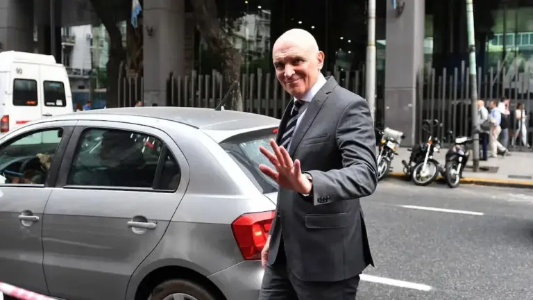 La renuncia de Espert: una presión interna insostenible y el riesgo de una crisis política con impacto electoral