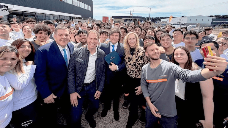 Milei apoyó la candidatura de Santilli e hizo foco en la seguridad: Narcos y chorros, la van a pasar mal