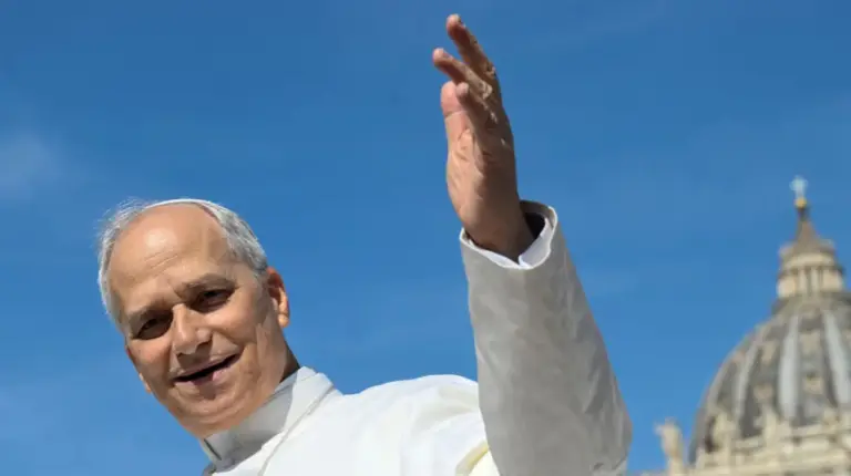 El papa León XIV emprenderá su primer viaje internacional Turquía y el Líbano con un llamado a la paz