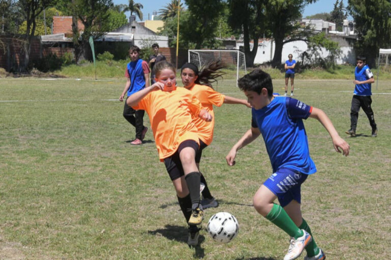 Se inició la Copa Mi Ciudad en Paraná