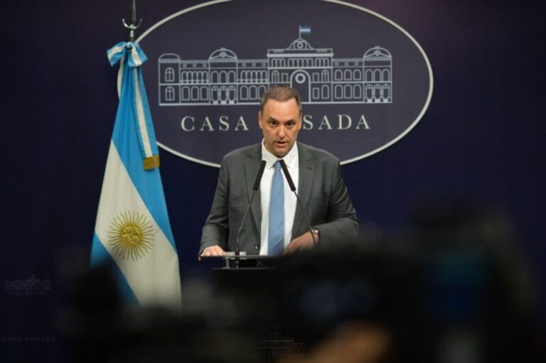 Adorni, tras la cumbre: El próximo Congreso será el más reformista de la historia