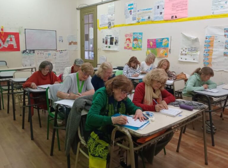 Humanidades lanzó la Facultad para Adultos Mayores